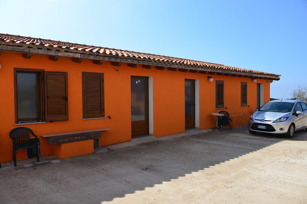 Agriturismo Su Nuratolu Villa Sagama Екстериор снимка