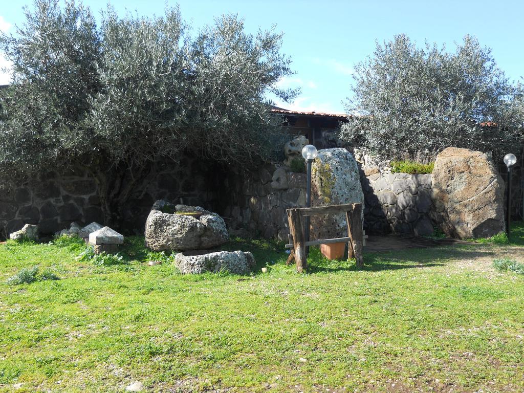 Agriturismo Su Nuratolu Villa Sagama Екстериор снимка